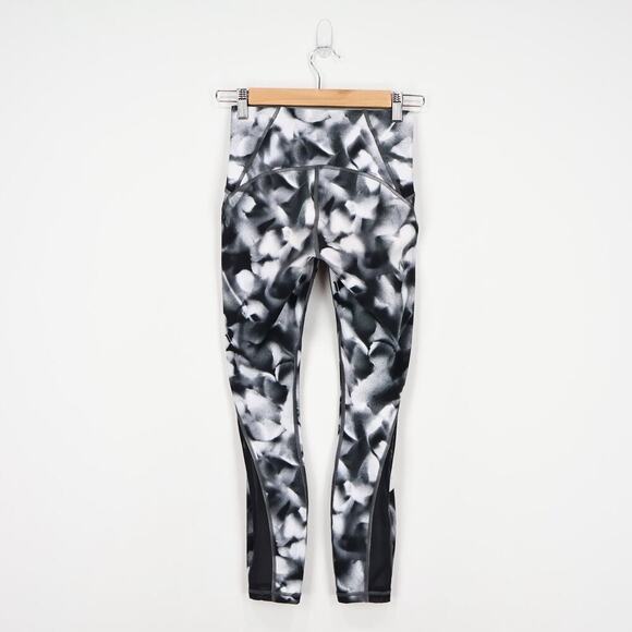 Lululemon Train Times 7/8 Pant 25" Blush Blossom Alpine White Black Size 4 - Picture 9 of 10
